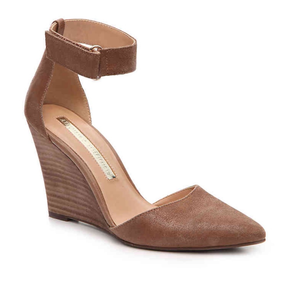 Audrey Brooke Ester Wedge Pump